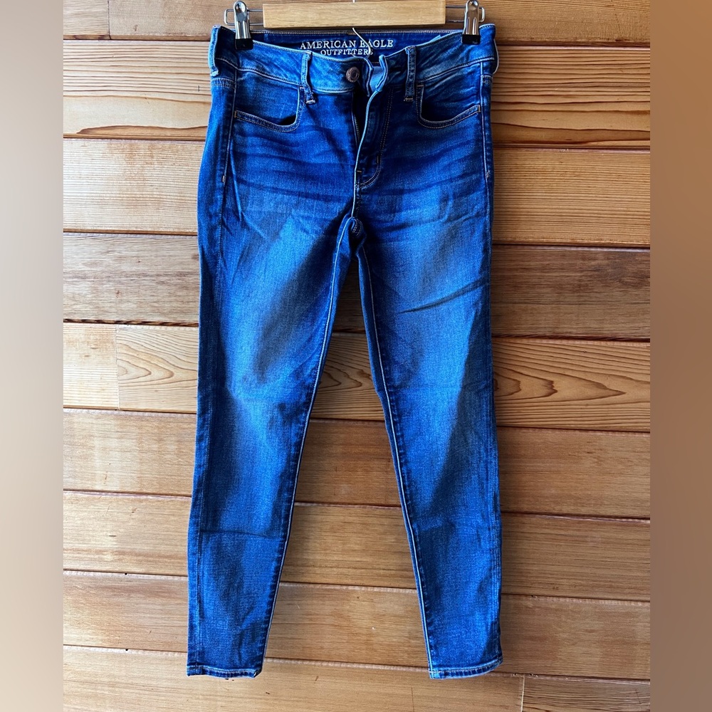 American Eagle Size 4 Short Jegging